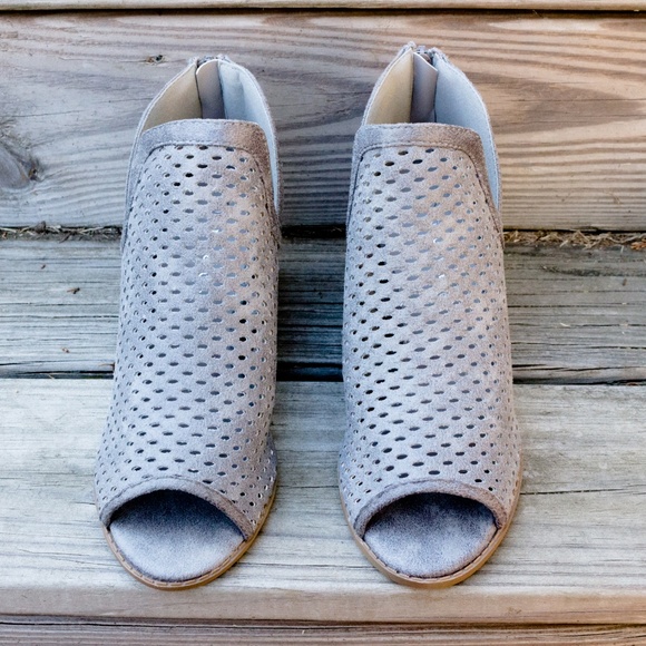 ‘Florence' Booties. - Picture 3 of 7